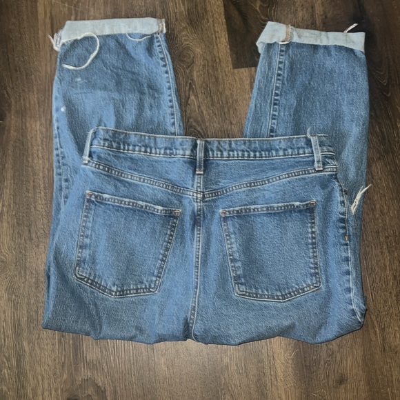 Universal Thread Blue Distressed Boyfriend Jeans. Size 16 Women's - Picture 5 of 5